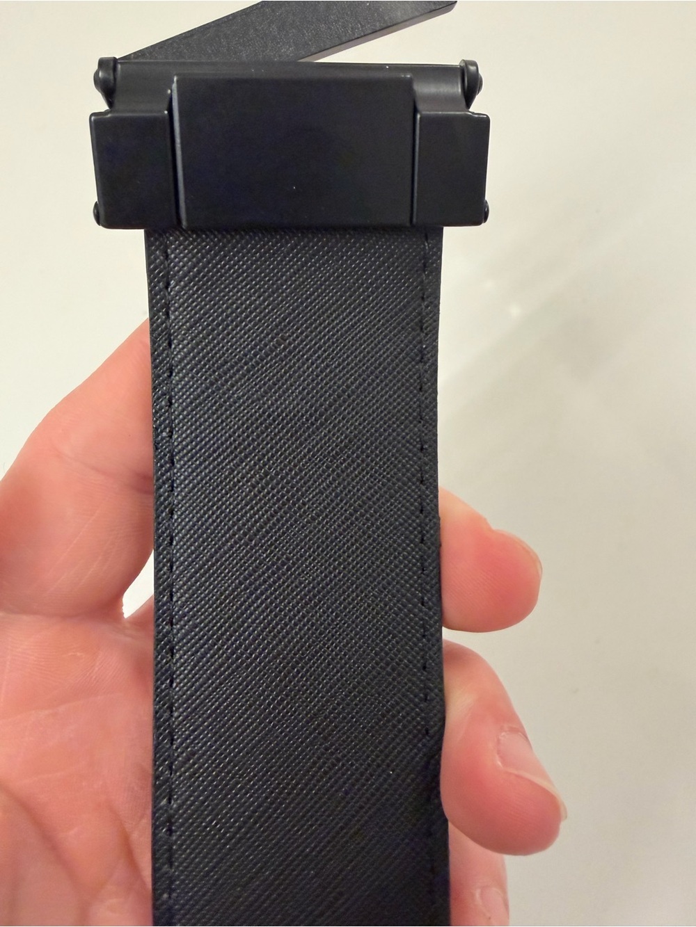 MCM Matte Black Reversible Leather Belt Mens Size 41-43 - Picture 4 of 12